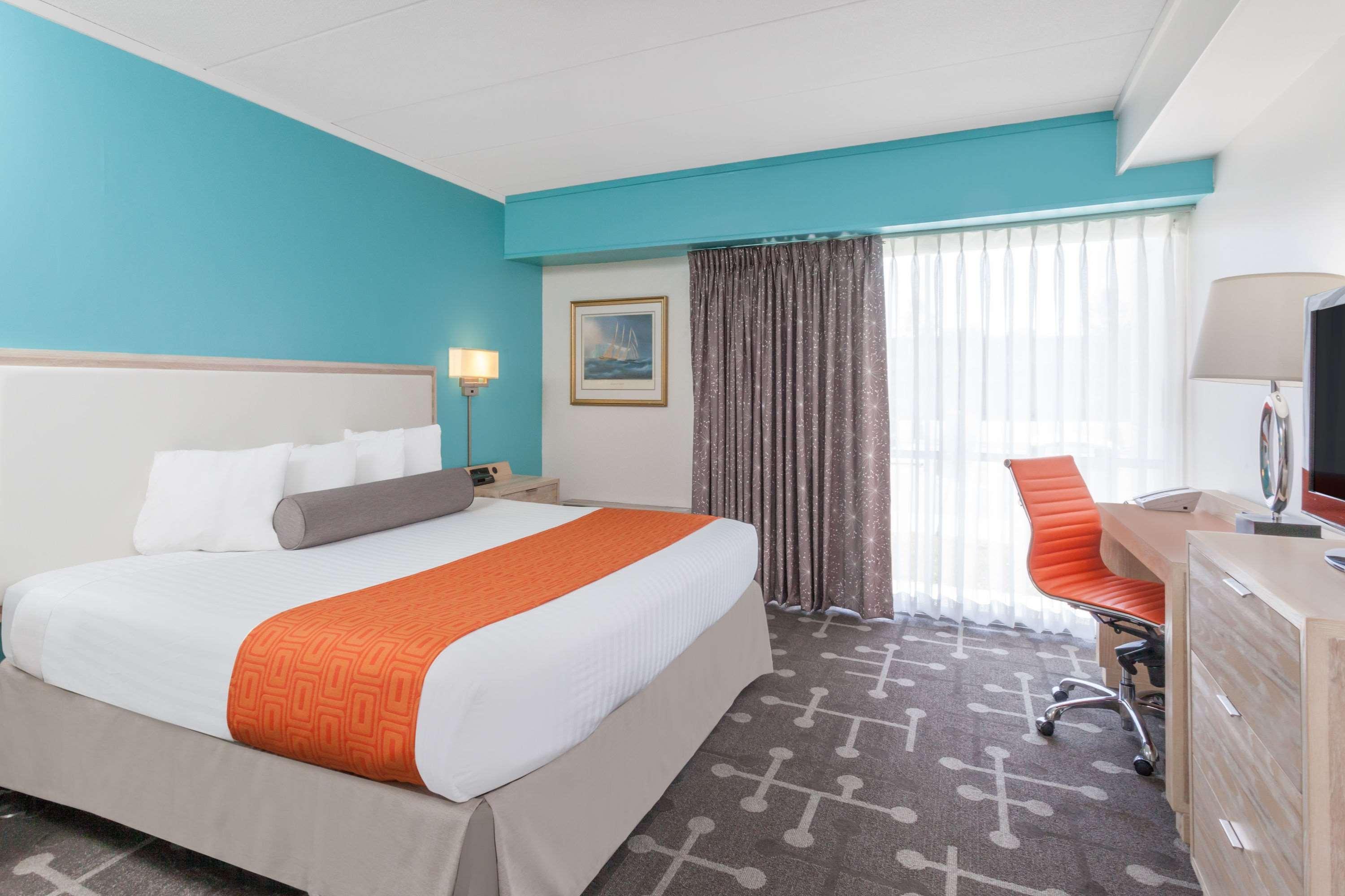 Howard Johnson By Wyndham Mystic Exterior photo